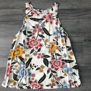 ✨3 for $15 Bundle✨ Floral Print Tank